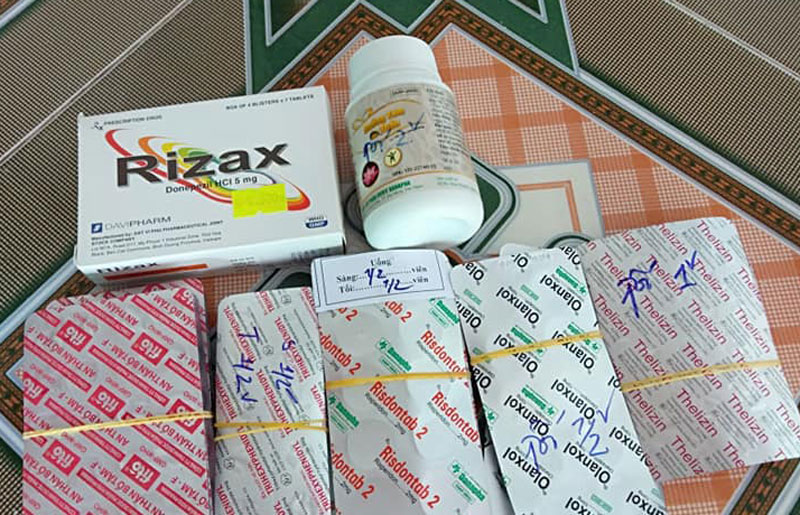 Thuốc Rizax-10, điều trị chứng suy giảm trí nhớ trong bệnh Alzheimer