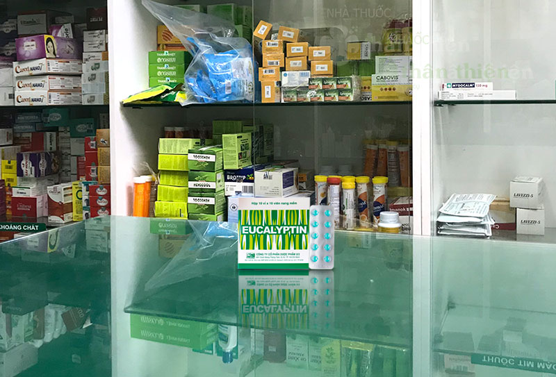 Eucalyptin 100mg, hỗ trợ sát trùng đường hô hấp ở người lớn và trẻ em